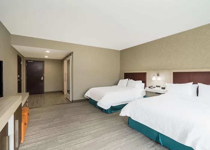 Hampton Inn Newport