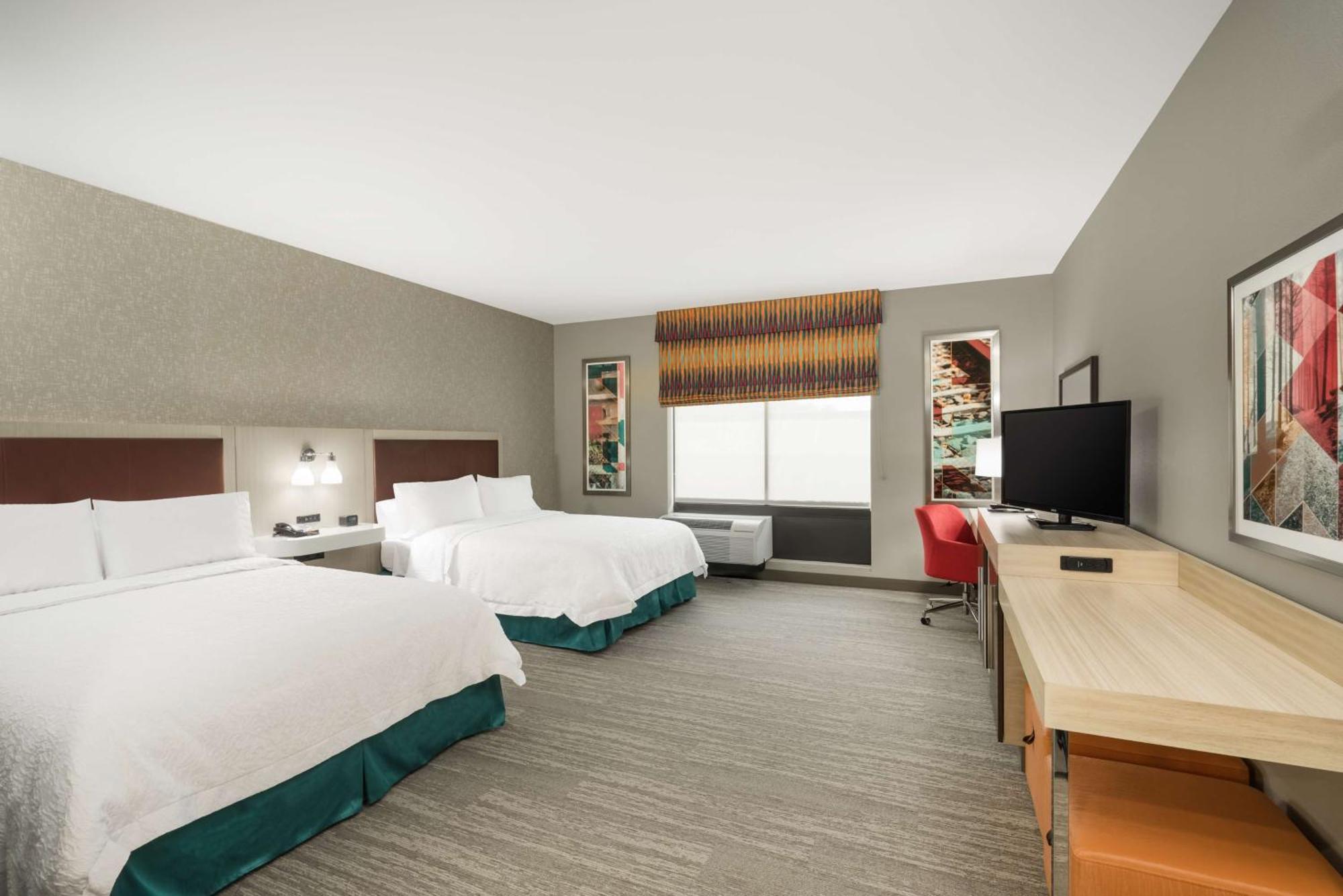 Hampton 3* Newport